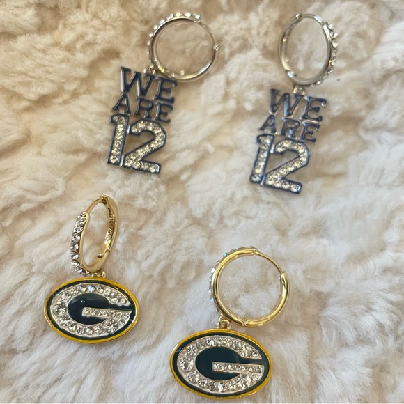 BAUBLEBAR X NFL: Seattle Seahawks Earrings & Green Bay Packers Earrings New - Picture 12 of 12